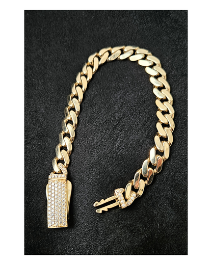 14k Hollow Itallo Cuban bracelet (Men’s)